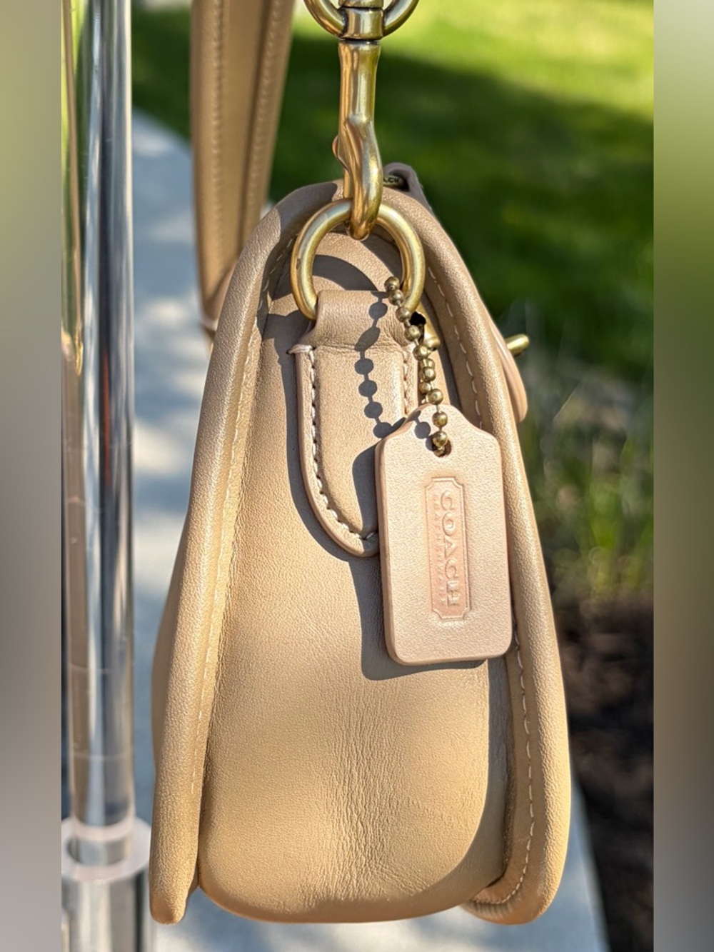 Coach Swinger 20 Limited Edition Taupe Glovetanned Leather EUC - Picture 13 of 16